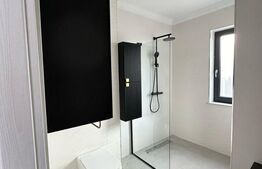 Casa cu 4 dormitoare, 4 bai si 2 bucatarii, terasa si beci  de vanzare in Oradea