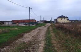 Teren intravilan cu dublu front stradal in Osorhei