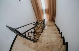 Vila exclusivistă de vânzare, 6 camere, 450 mp, zona Nufarul