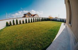 Vila exclusivistă de vânzare, 6 camere, 450 mp, zona Nufarul