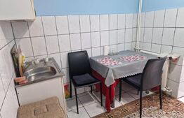 Apartament de vanzare, cu 3 camere decomandate, 67 mp, etaj 3, zona Rogerius