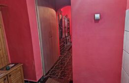 Apartament de vanzare, cu 3 camere decomandate, 67 mp, etaj 3, zona Rogerius