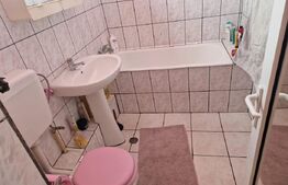 Apartament de vanzare, cu 3 camere decomandate, 67 mp, etaj 3, zona Rogerius