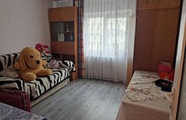 Apartament de vanzare, cu 3 camere decomandate, 67 mp, etaj 3, zona Rogerius
