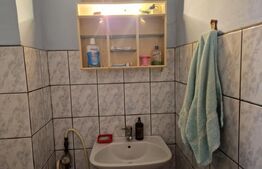Apartament de vanzare, cu 3 camere decomandate, 67 mp, etaj 3, zona Rogerius