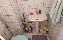 Apartament de vanzare, cu 3 camere decomandate, 67 mp, etaj 3, zona Rogerius