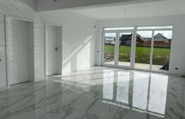 Casa individuala, cu 4 camere, 93 mp, zona Oncea pe platou