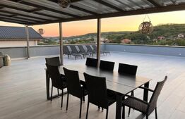 Casa de vanzare, cu 4 camere, 267 mp, zona Hanul Pescarilor