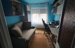 Apartament decomandat cu 4 camere, 80 mp, zona Nufarul