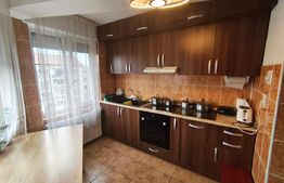 Apartament decomandat cu 4 camere, 80 mp, zona Nufarul