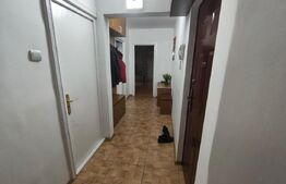 Apartament decomandat cu 4 camere, 80 mp, zona Nufarul