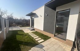 Casa de vanzare, cu 4 camere, 135 mp, zona Spitalul județean 