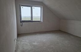 Casă cu etaj de vânzare în Sântandrei – 130 mp utili, teren 500 mp