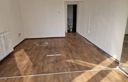  Doua spații comerciale de vânzare, 55 mp, zona Rogerius  