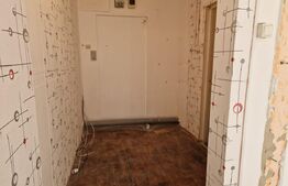  Doua spații comerciale de vânzare, 55 mp, zona Rogerius  