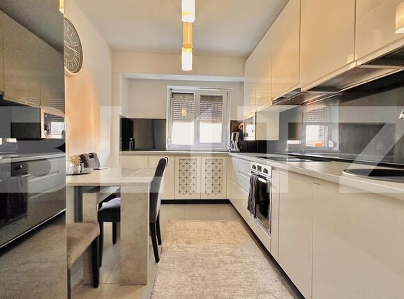 Apartament de vânzare 4 camere Calea Aradului - 166399AV | BLITZ Oradea | Poza1