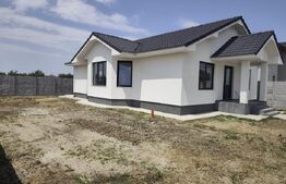 Casa finisata la cheie racordata la toate utilitatile 120 mp utili in Santandrei