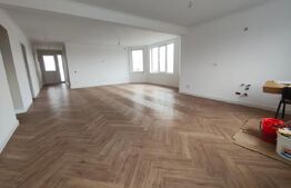 Casa finisata la cheie racordata la toate utilitatile 120 mp utili in Santandrei