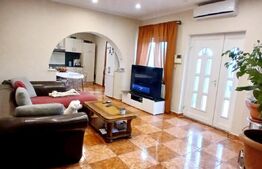 Doua case de vanzare, 263 mp, teren 800 mp, zona Iosia, in exclusivitate