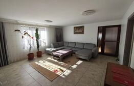 Casa primitoare si cocheta in Sanmartin