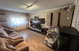 Apartament de vanzare, cu 3 camere, renovat, 68 mp, zona Rogerius