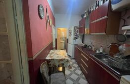 Proprietate cu 3 apartamente de vânzare