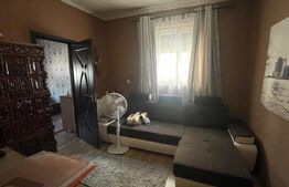 Proprietate cu 3 apartamente de vânzare