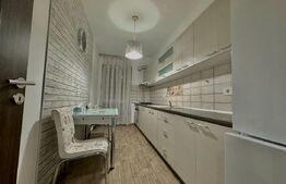 Apartament cu 2 camere de vânzare, 50 mp, zona Prima Universitătii