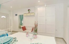 3 apartamente de vanzare, cu 5 camere, 92 mp, zona ultracentrala, Oradea