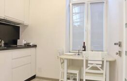 3 apartamente de vanzare, cu 5 camere, 92 mp, zona ultracentrala, Oradea