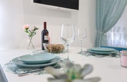 3 apartamente de vanzare, cu 5 camere, 92 mp, zona ultracentrala, Oradea