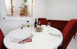 3 apartamente de vanzare, cu 5 camere, 92 mp, zona ultracentrala, Oradea