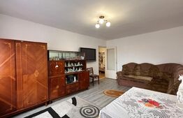 Apartament de vanzare, cu 3 camere, 64 mp, zona Rogerius