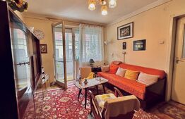 Apartament 3 camere, ultracentral, etaj intermediar, centrala gaz