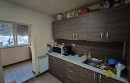 Apartament de vanzare, cu 4 camere, 80 mp, zona Calea Aradului