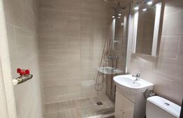 Apartamet de vanzare, cu 2 camere, 45 mp, zona Rogerius, pe strada Aluminei 