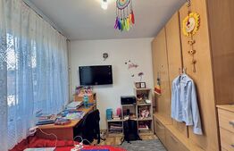 Apartament cu 4 camere, 77 mp, modern, parcare, zona Rogerius