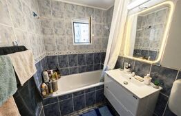 Apartament cu 3 camere, 64 mp, decomandat, zona Decebal 