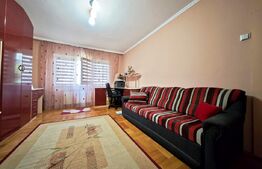 Apartament cu 3 camere, 64 mp, decomandat, zona Decebal 