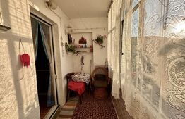 Apartament cu 3 camere, 2 băi, 70 mp, decomandat, zona Decebal