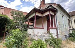 Casa de vanzare, cu 4 camere, demisol 122 mp, zona ultracentrala