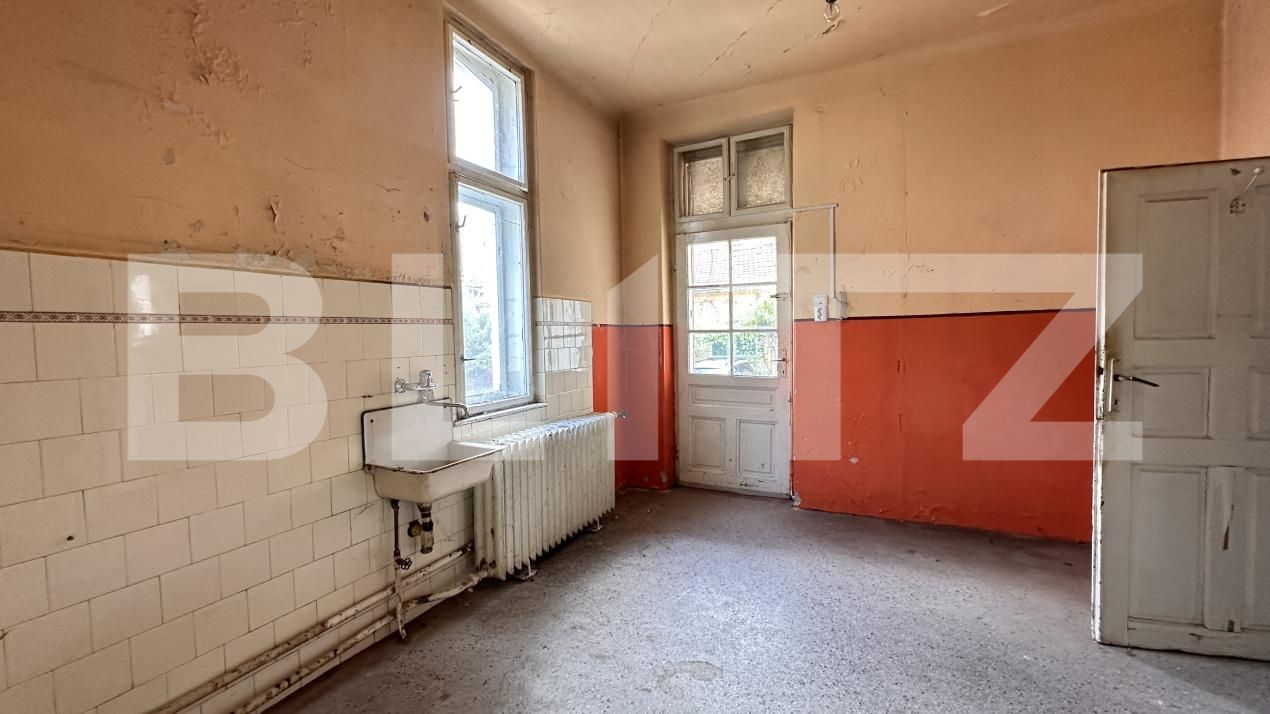 Casa de vânzare 4 camere Ultracentral - 173664CV | BLITZ Oradea | Poza2