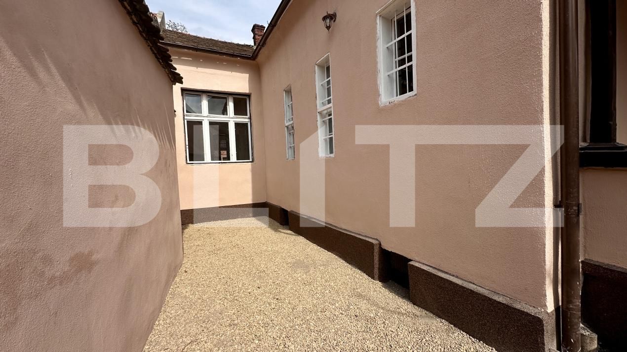 Casa de vânzare 4 camere Ultracentral - 173664CV | BLITZ Oradea | Poza8