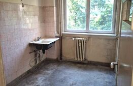 Apartament spatios, 75 mp utili, cu 4 camere, zona scoala Cantemir