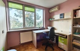 Apartament spatios, 4 camere, zona Rogerius