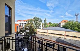 Apartament cu 3 camere, stil evreiesc, central, 80 mp – Oradea