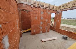 Casa noua in Santandrei la cheie, racordata la toate utilitatile