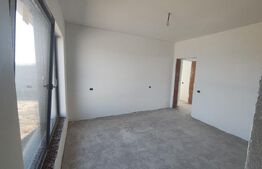 Casa noua in Santandrei , racordata la toate utilitatile si gard imprejmuitor