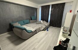 Apartament cu 3 camere, decomandat, cu 2 bai, 70 mp, 