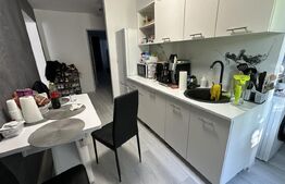 Apartament cu 3 camere, decomandat, cu 2 bai, 70 mp, 